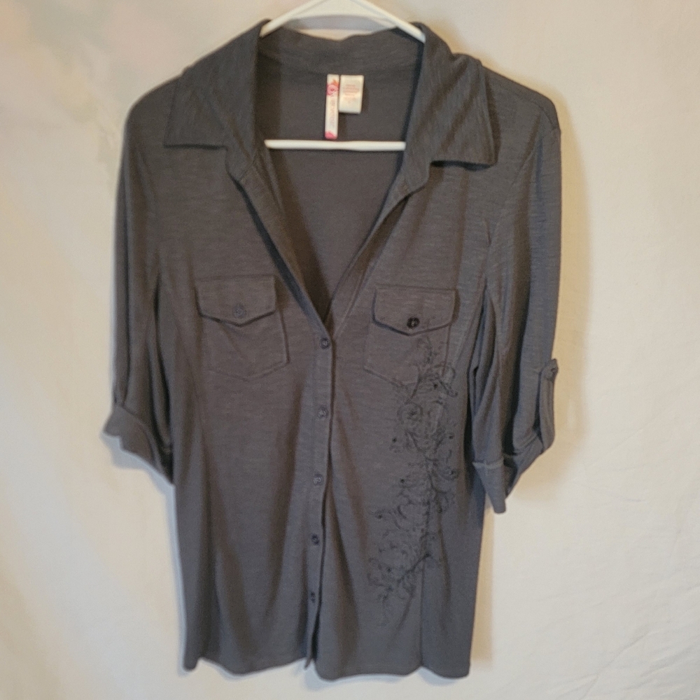 6 Degrees Gray 3/4 Sleeve Button Down Shirt